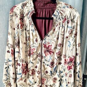 Chico’s reversible soft satin zipper bomber style jacket.XL
